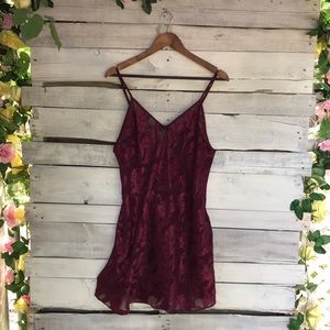 Frederick’s of Hollywood Lingerie Set Wine Lace Chemise & Kimono Sz 2X Bows